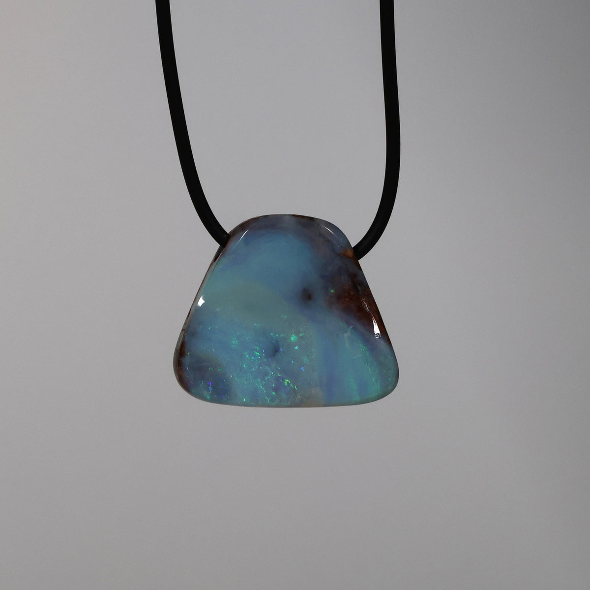 Boulder opal light green-blue nacklace