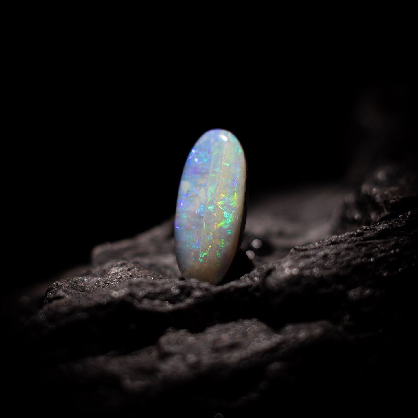 Australian Boulder Opal Solid Stone 