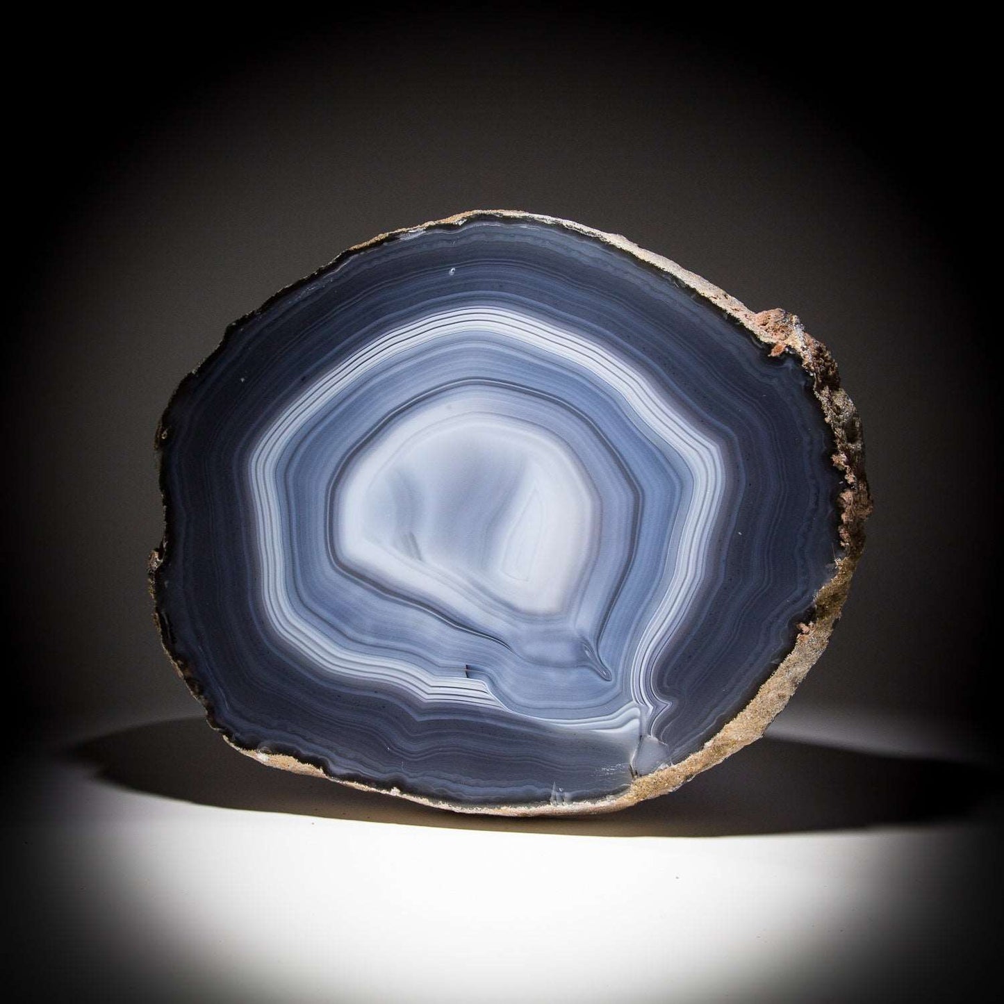 Agate Brazil - 2 fine grain and brilliance