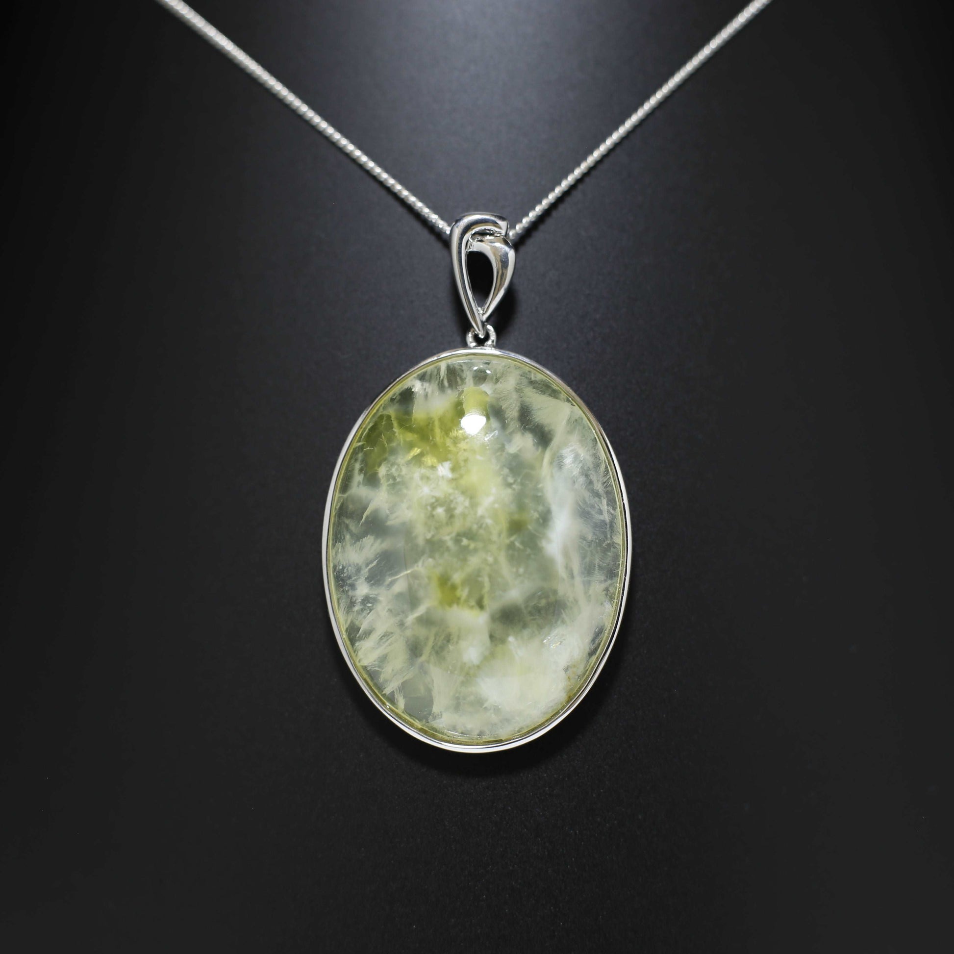 Australian Prehnite silver Pendant 