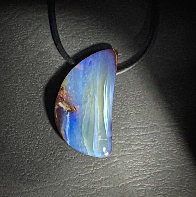 Australian opal on leather - 34