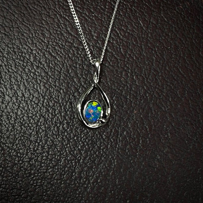 Opal doublet pendant - 132