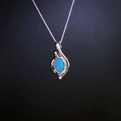 Opal doublet pendant - 134