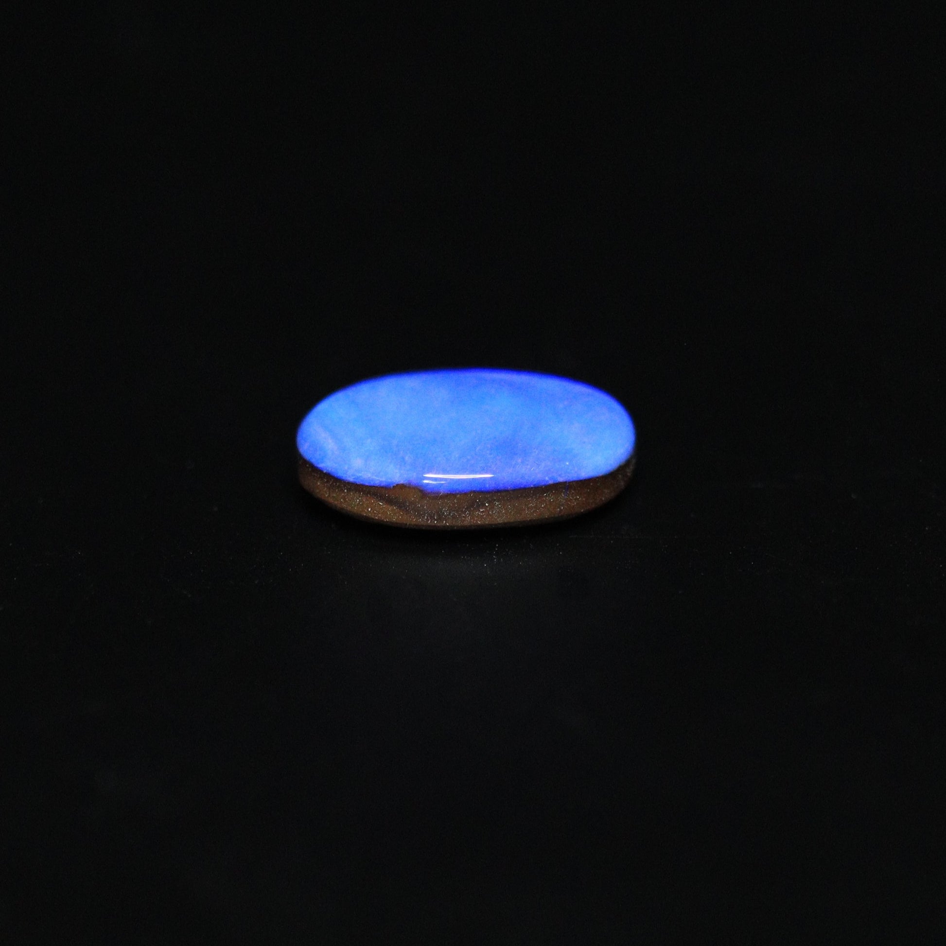 Opal stone - 38