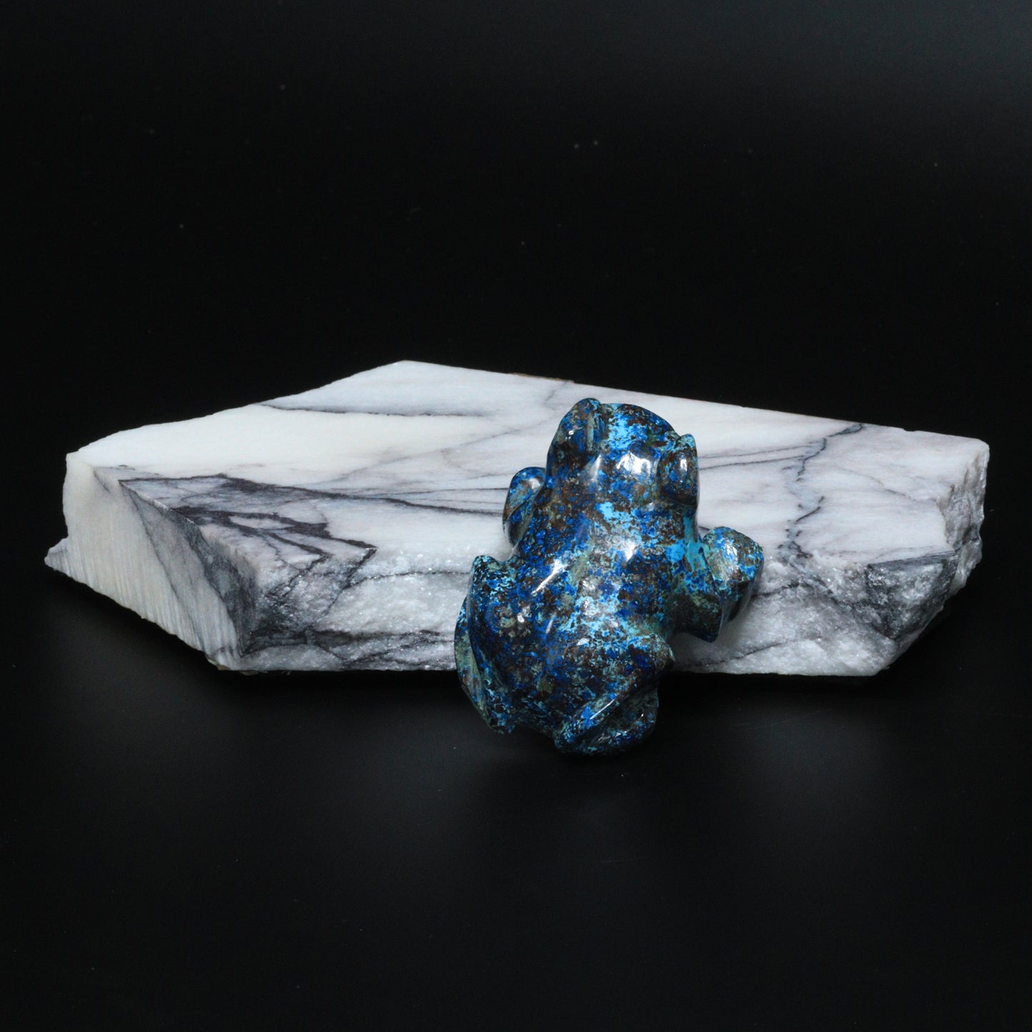 Shattukite carving "frog" 