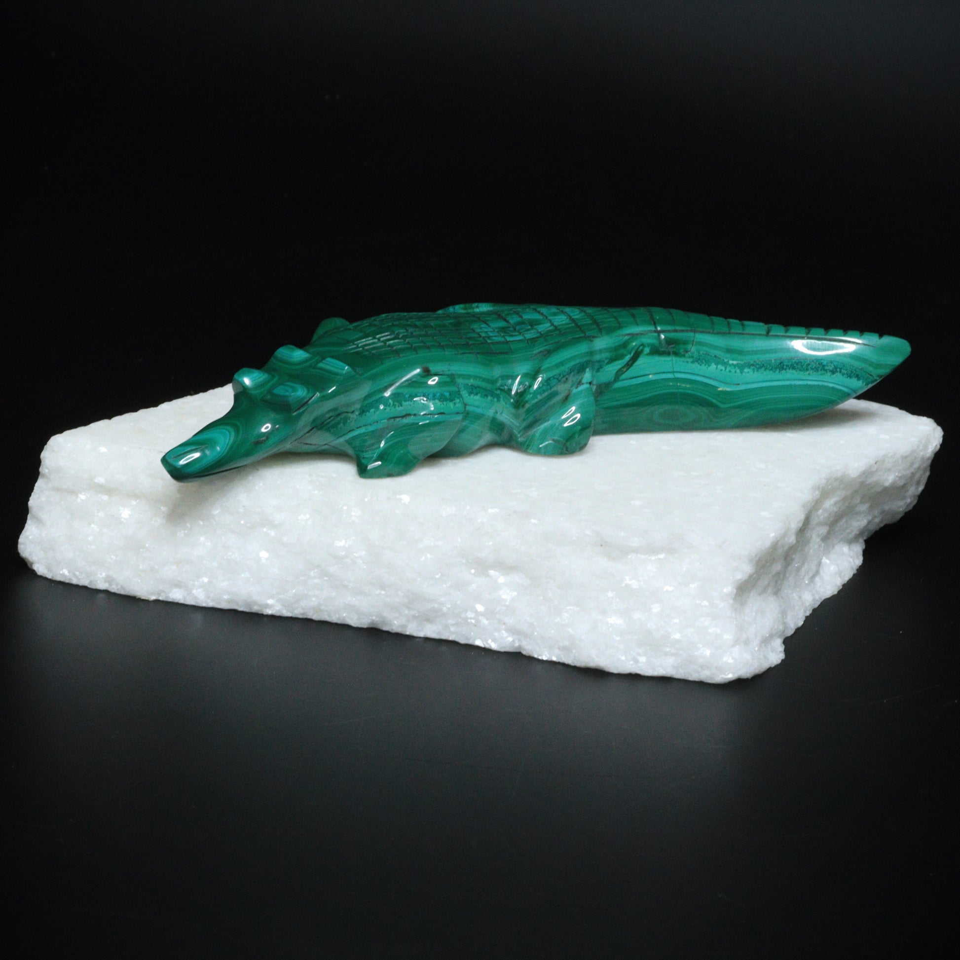 Malachite carving "Crocodile" 