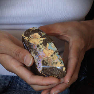 Opal specimen - 26