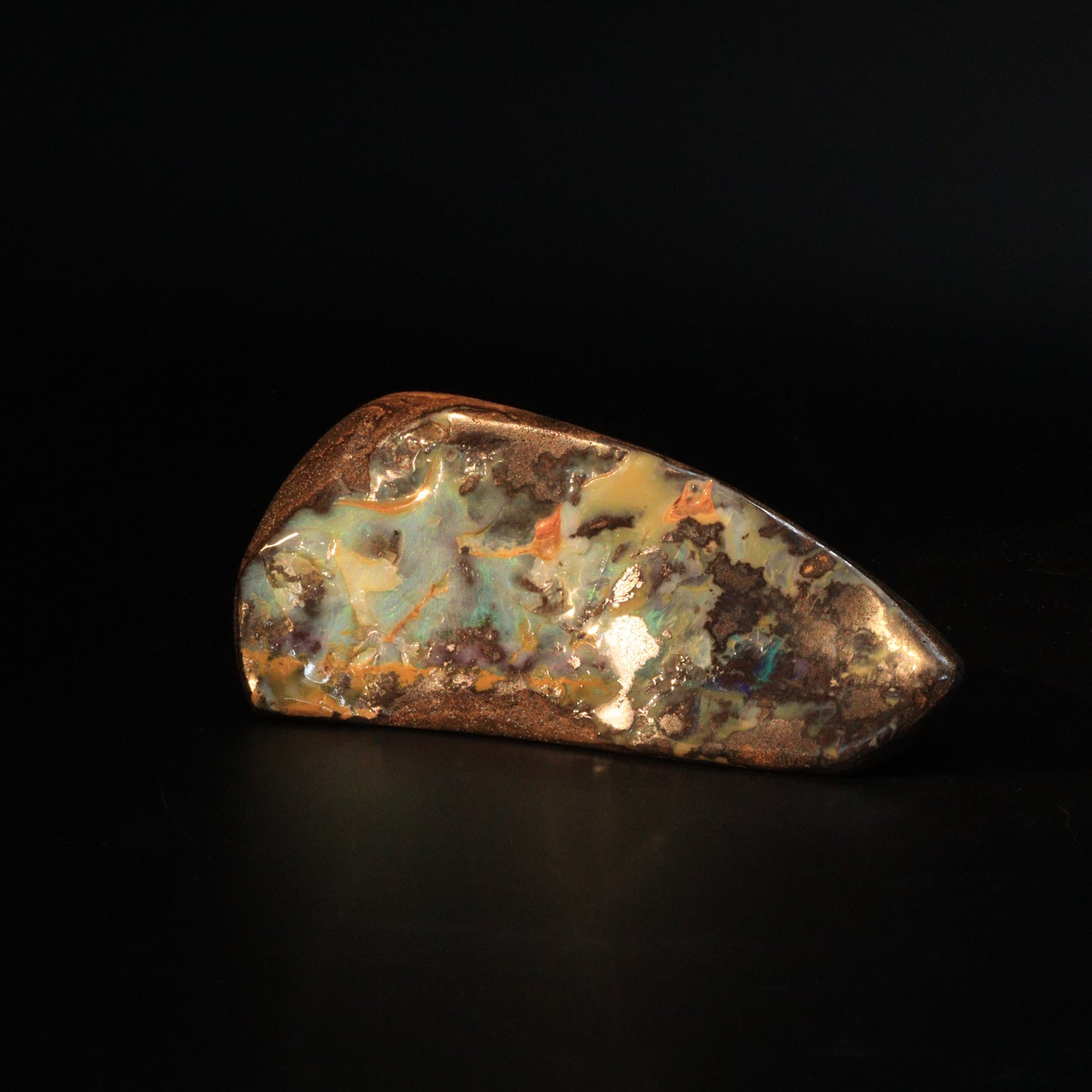 Opal specimen - 25