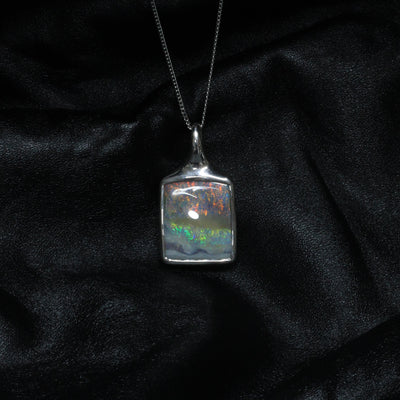 Opal Boulder pendant - 1046