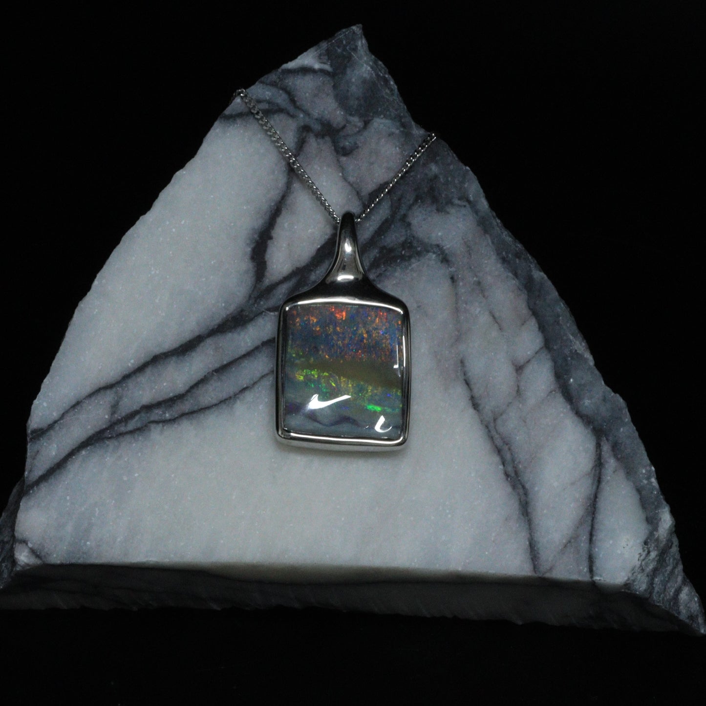 Opal Boulder pendant - 1046