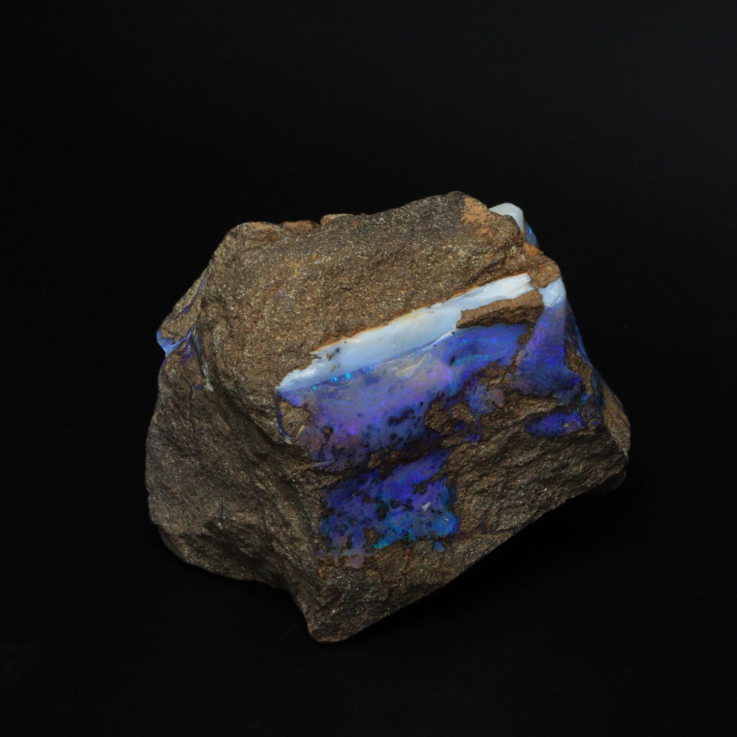 Opal specimen - 28