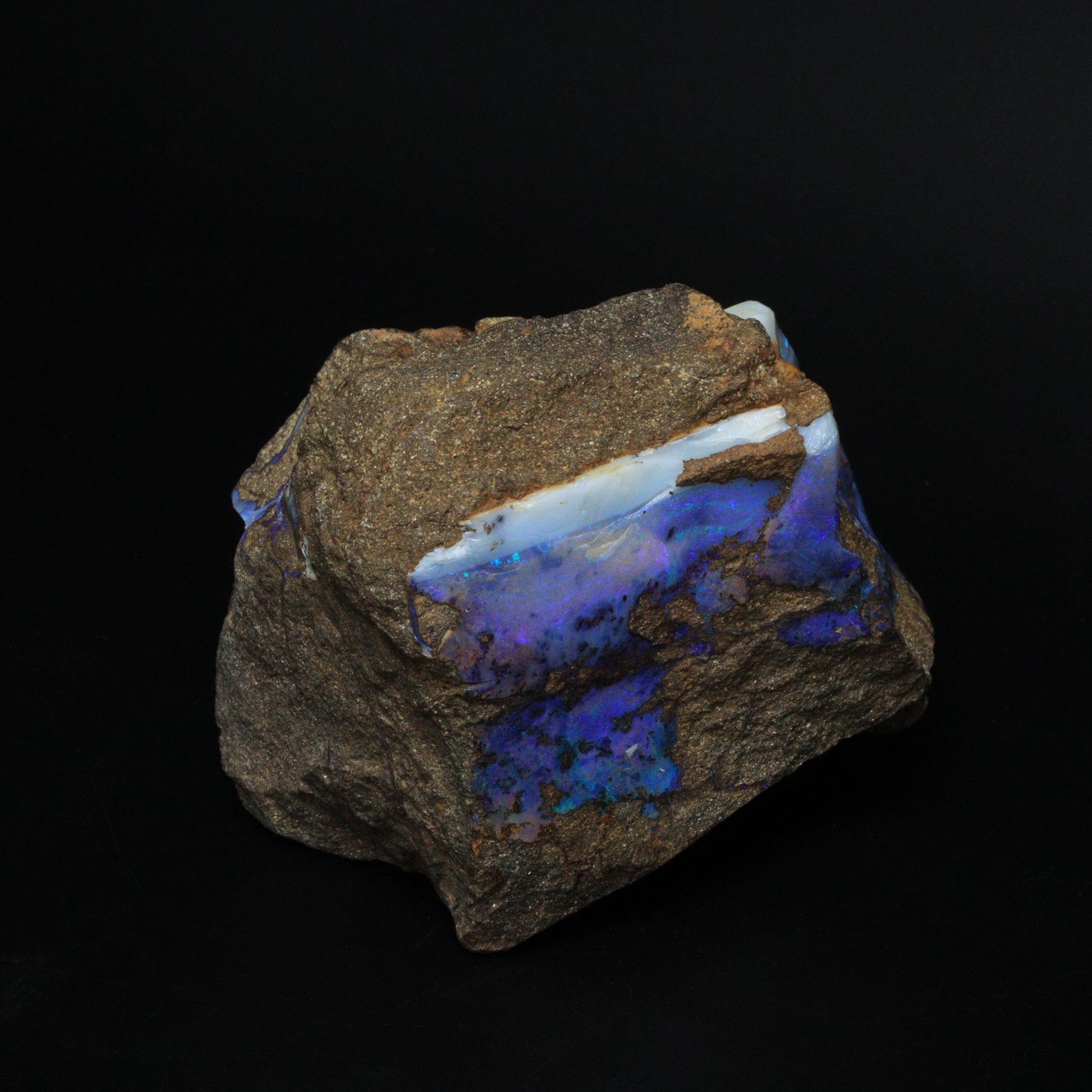 Opal specimen - 28