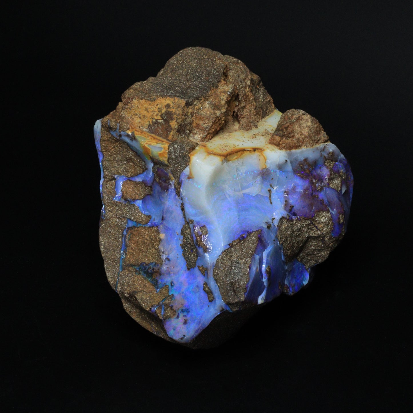Opal specimen - 28