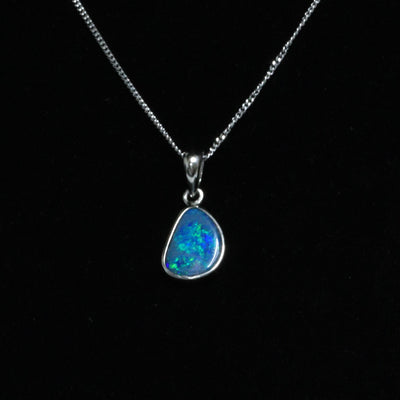 Opal doublet pendant - 171