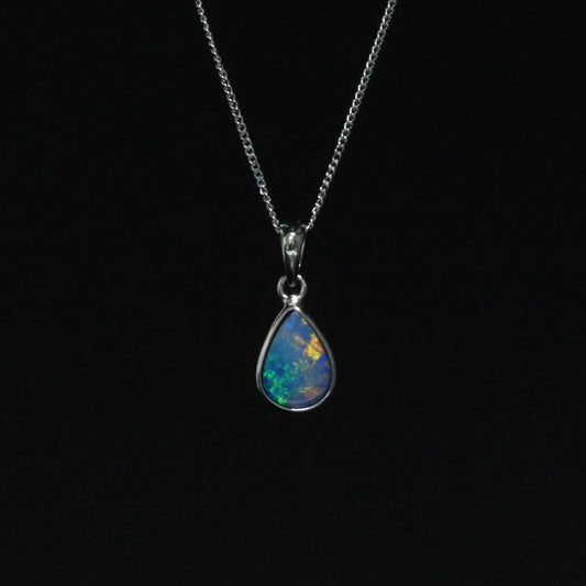 Opal doublet pendant - 173