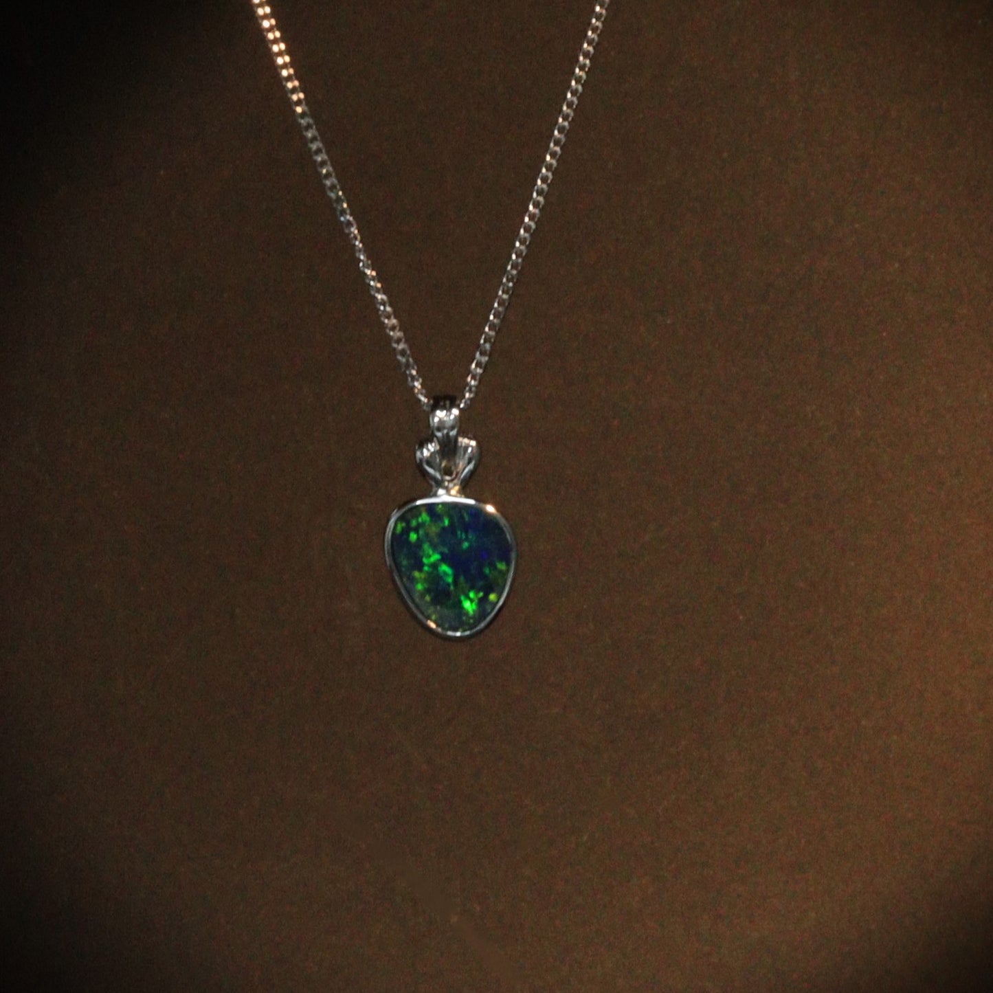 Opal doublet pendant - 175