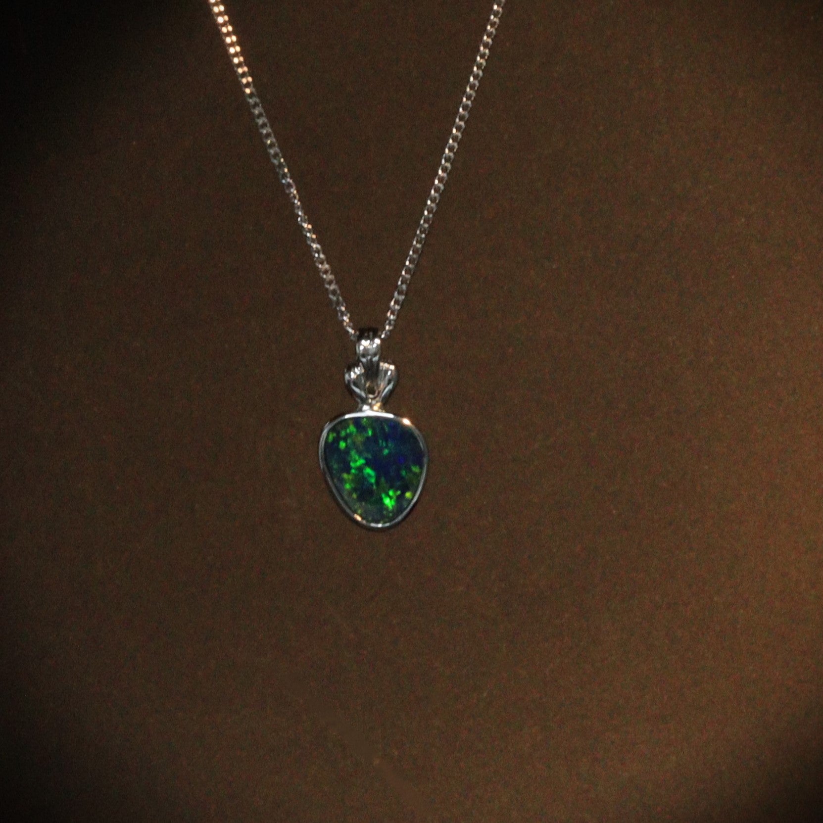 Opal doublet pendant - 175