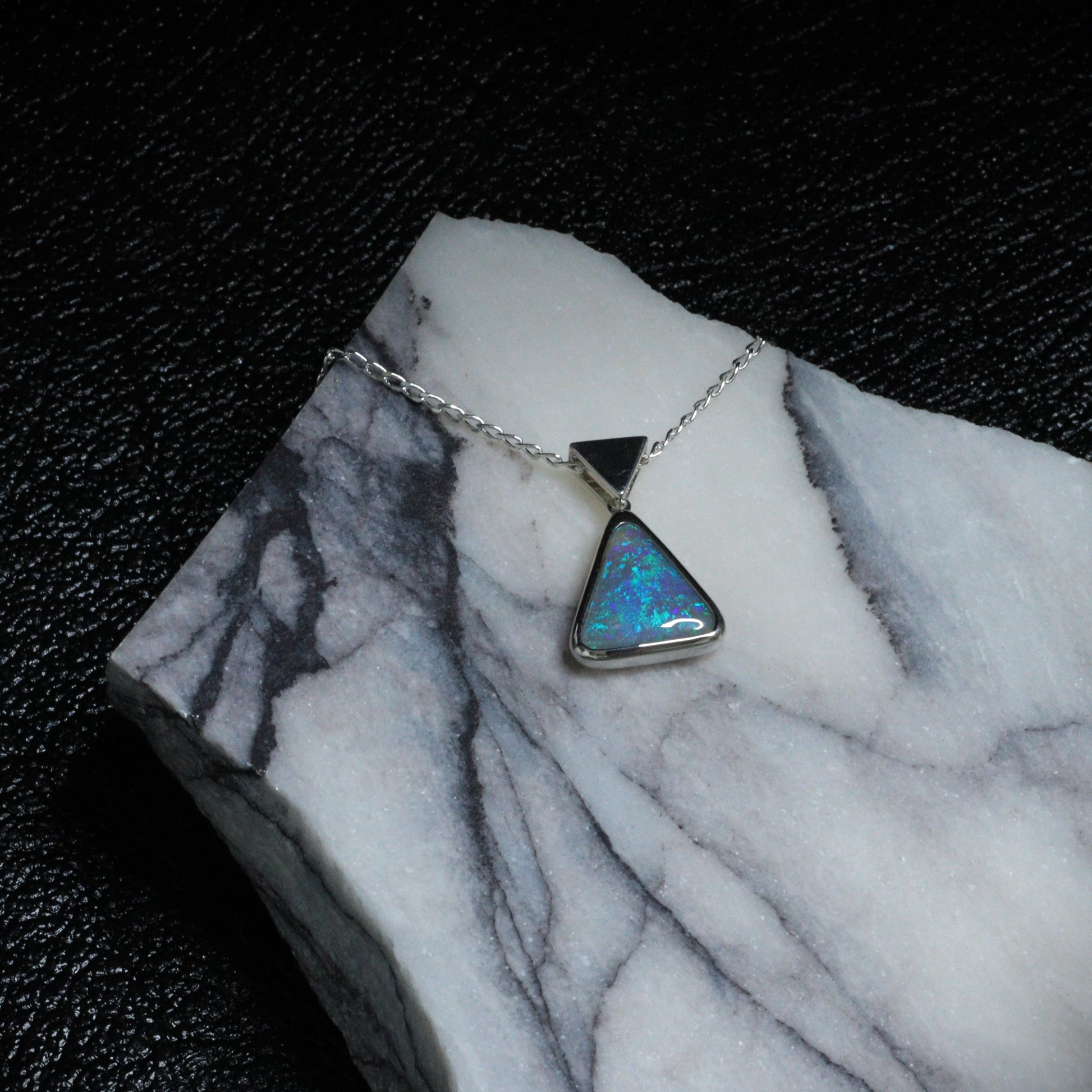 Opal Black pendant 