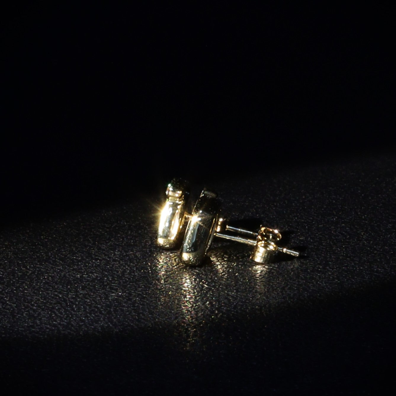 Australian Boulder Opal 18 karat yellow gold earning studs