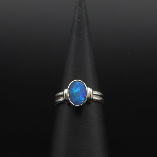Australian Black Opal 18 karat gold ring 