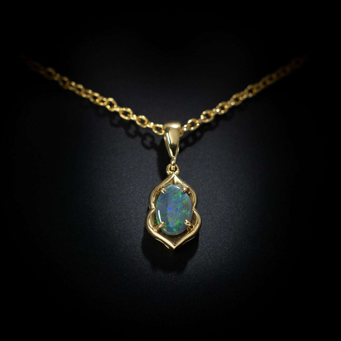 Australian Black Opal 18 karat gold pendant 