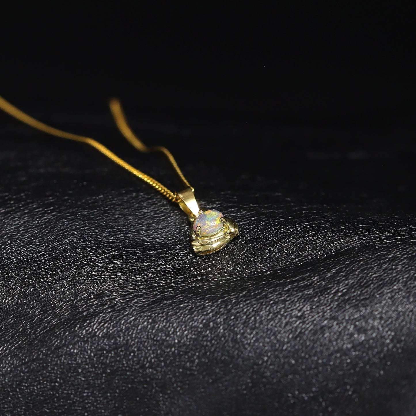 Australian_Black_Opal_18k_Gold_Pendant