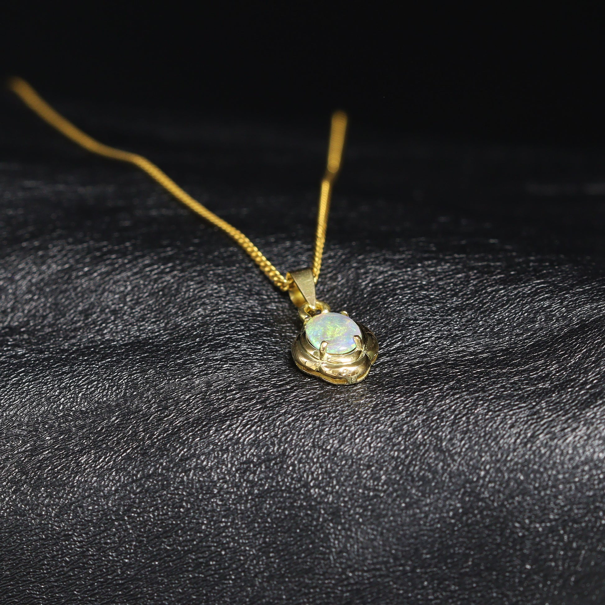 Australian_Black_Opal_18k_Gold_Pendant