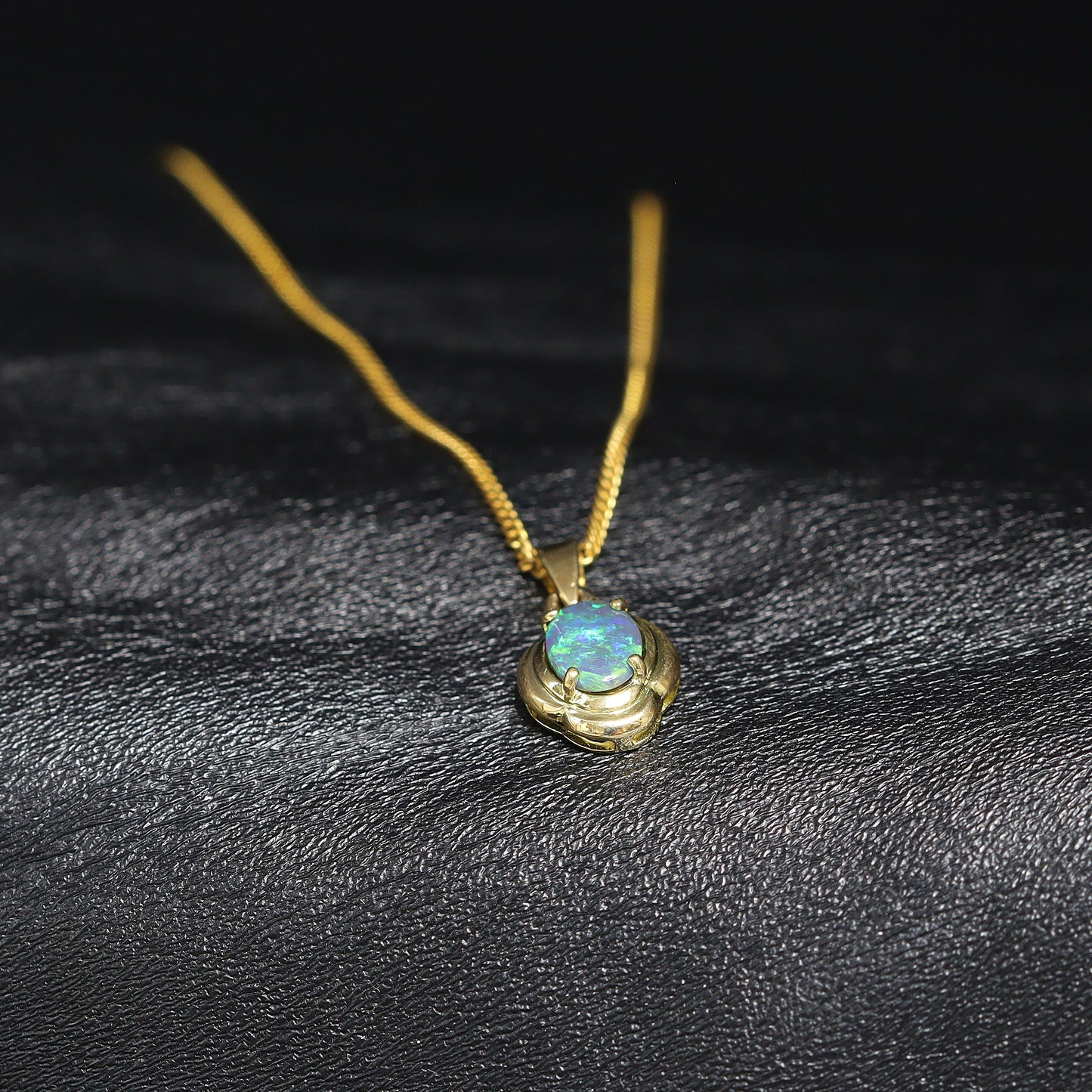 Australian_Black_Opal_18k_Gold_Pendant