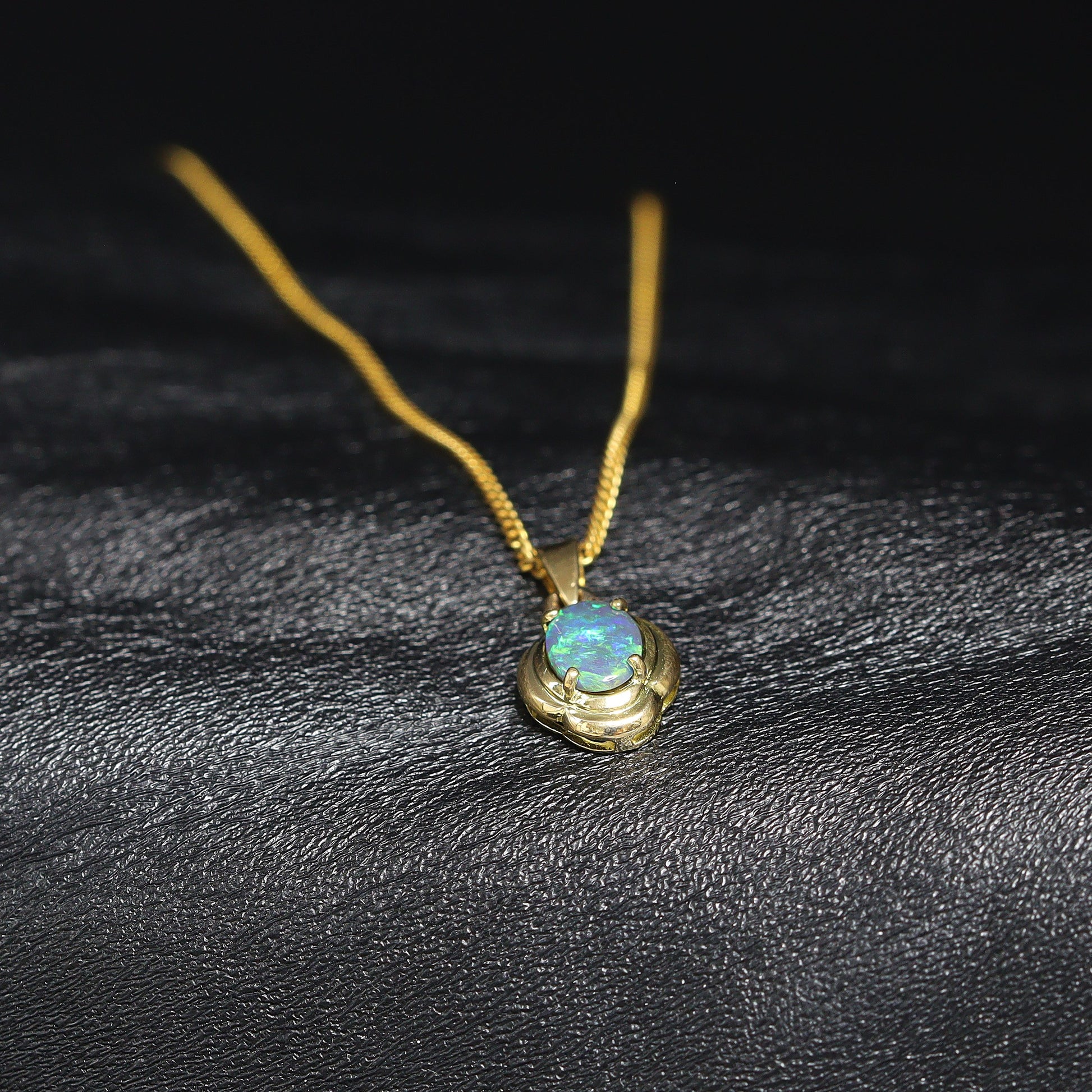 Australian_Black_Opal_18k_Gold_Pendant