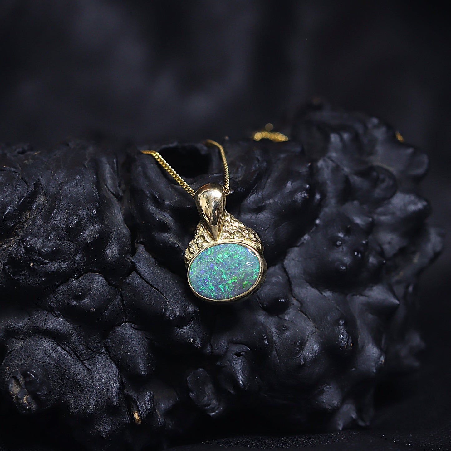 Australian_Black_Opal_18k_Gold_Pendant