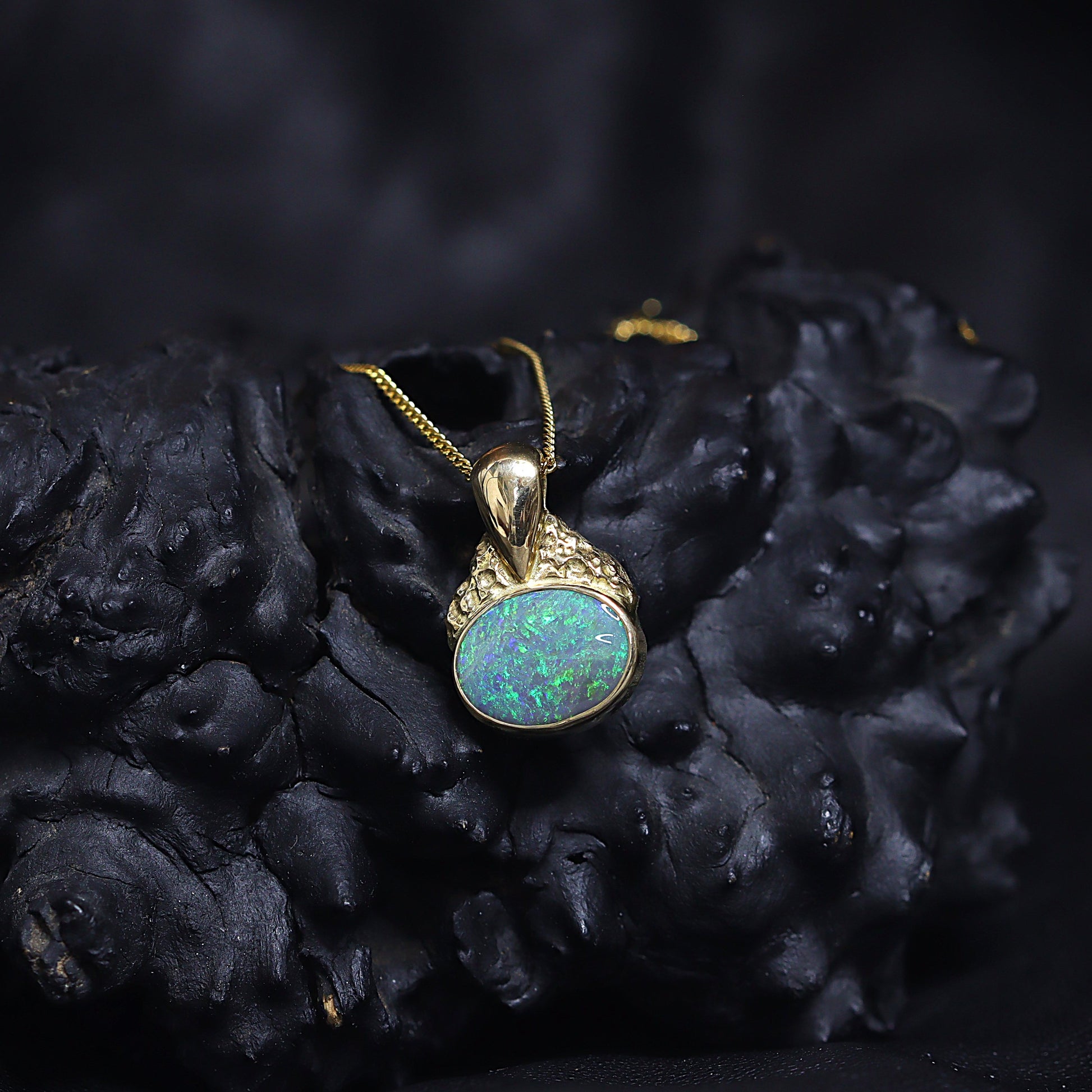 Australian_Black_Opal_18k_Gold_Pendant