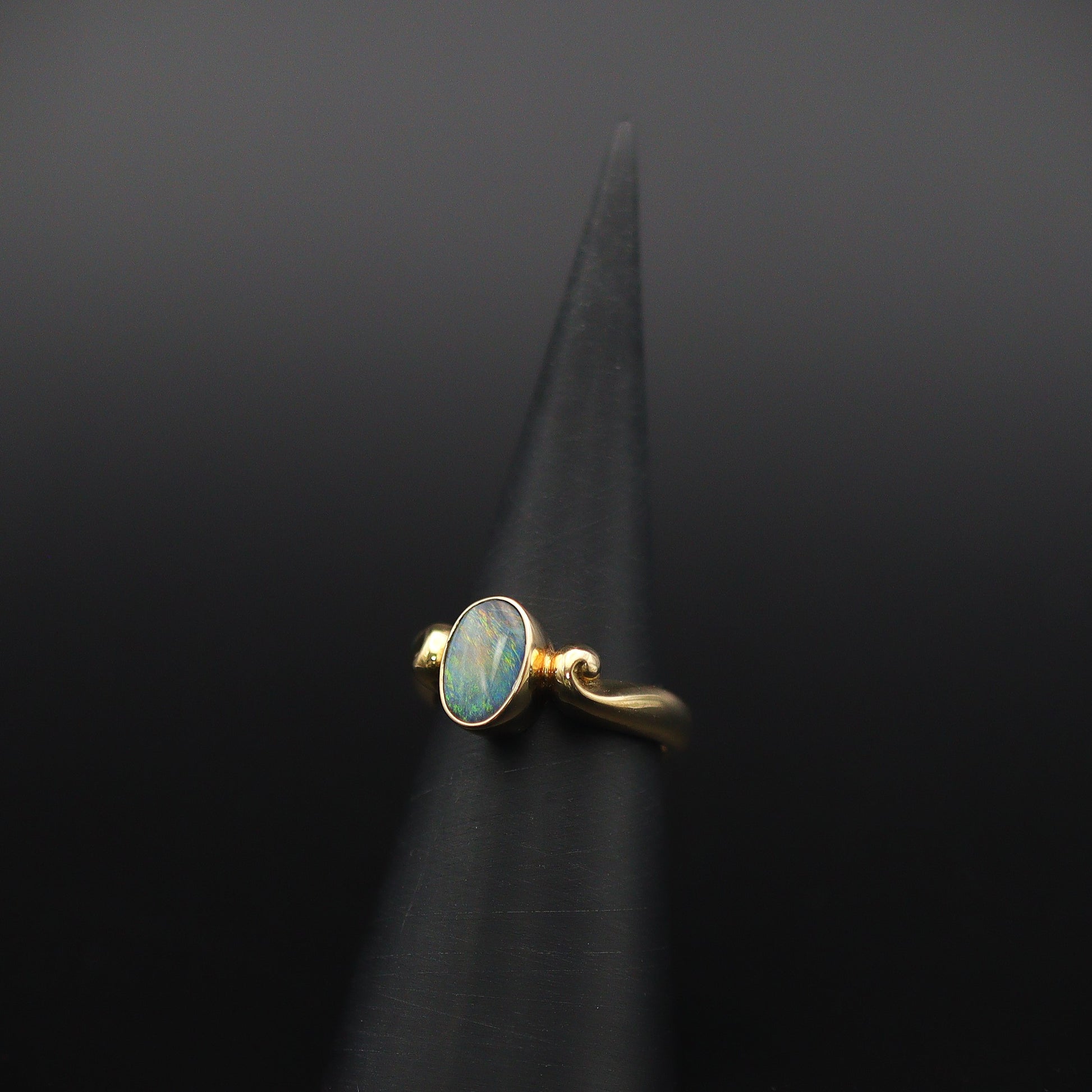 Australian Black Opal 18 karat gold ring 