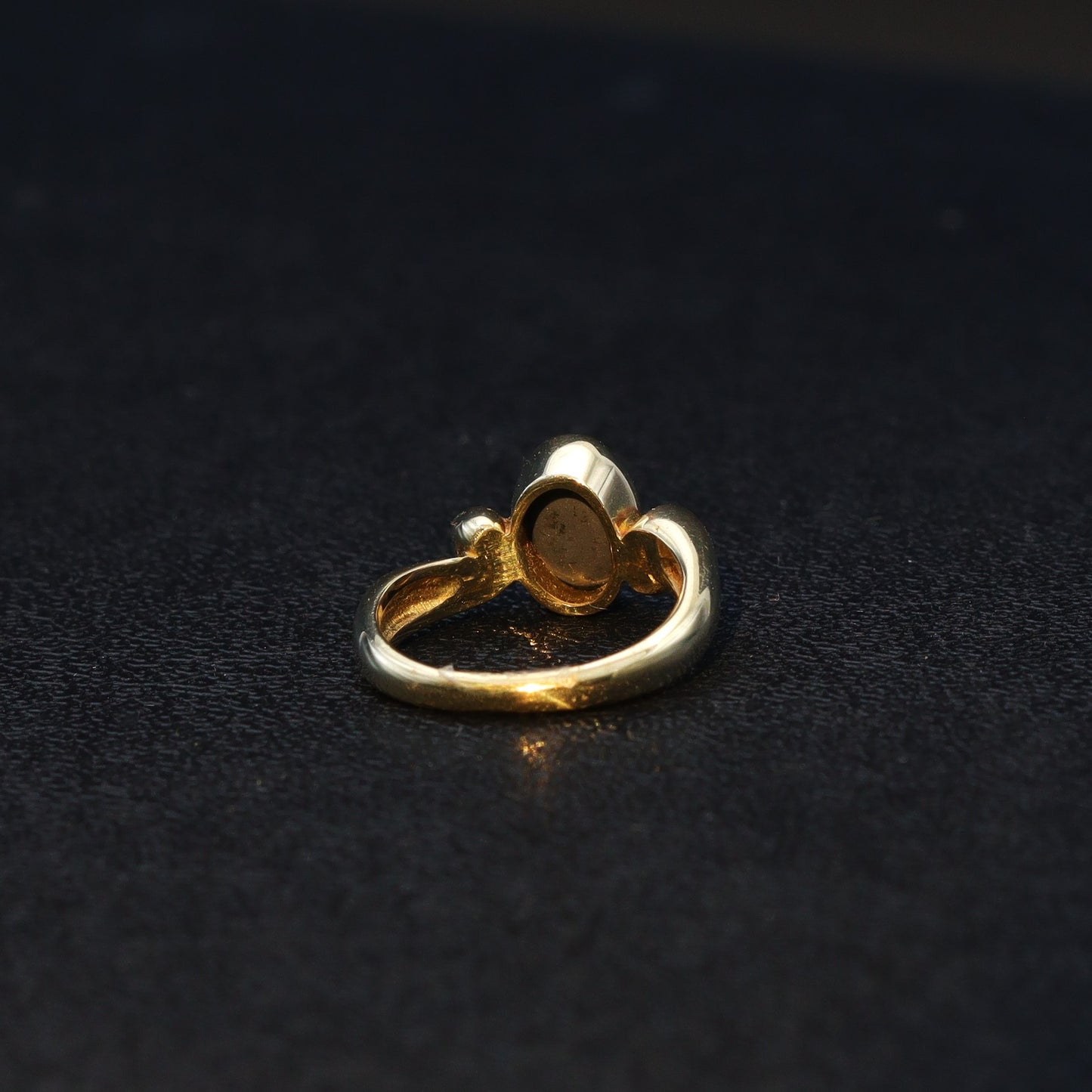 Australian Black Opal 18 karat gold ring 