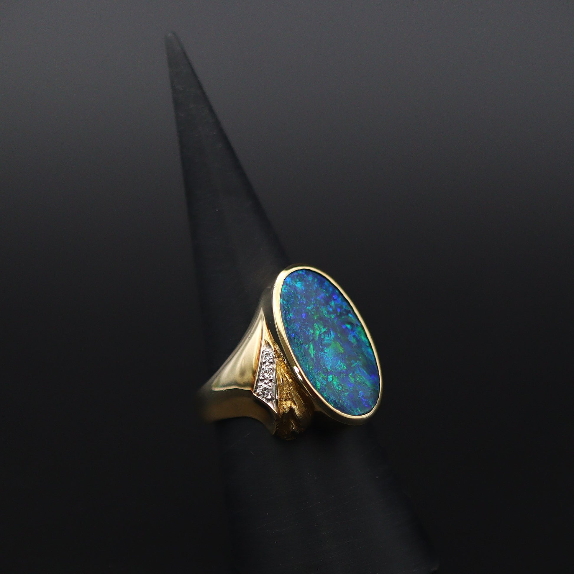 Australian Black Opal 18 karat gold ring 
