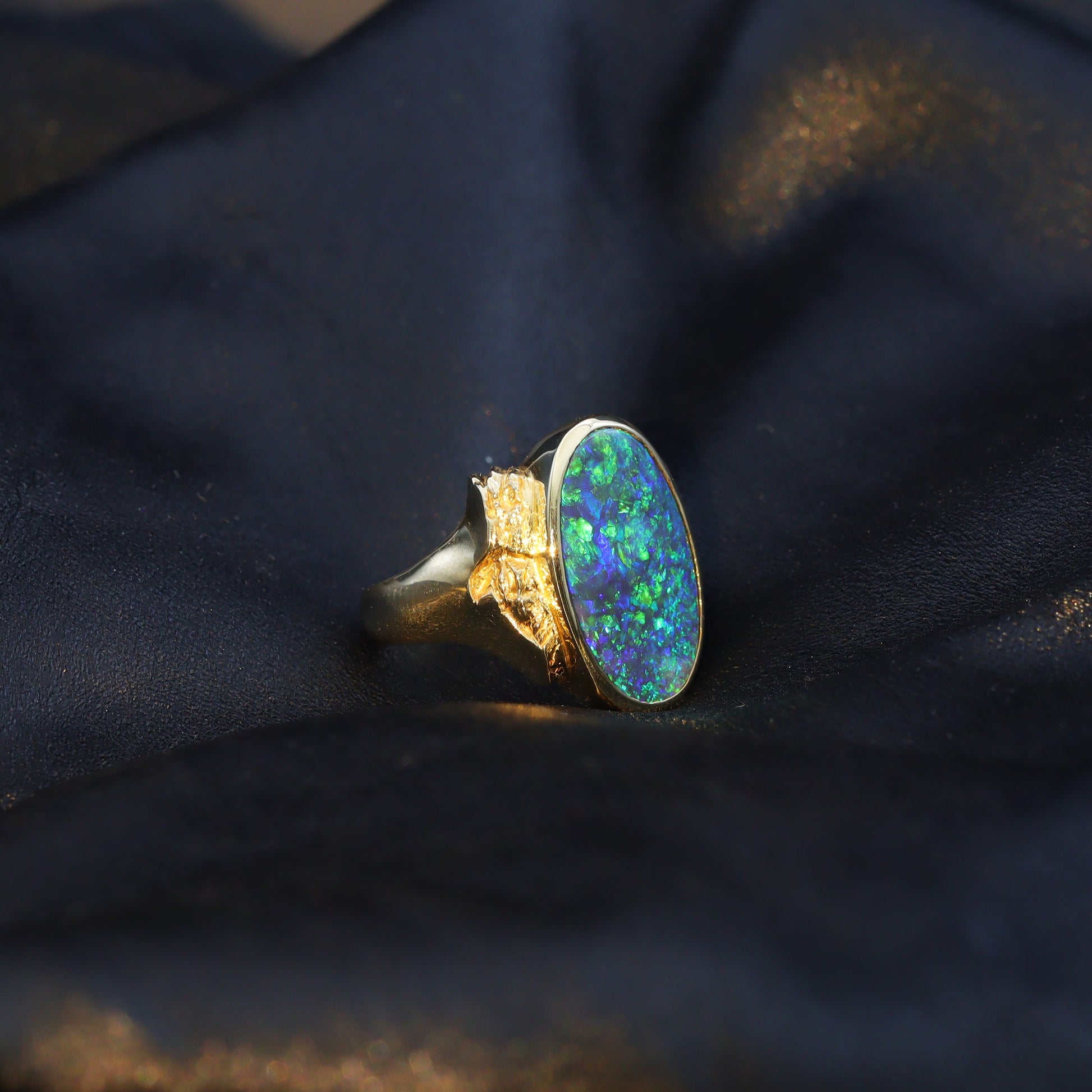 Australian Black Opal 18 karat gold ring 
