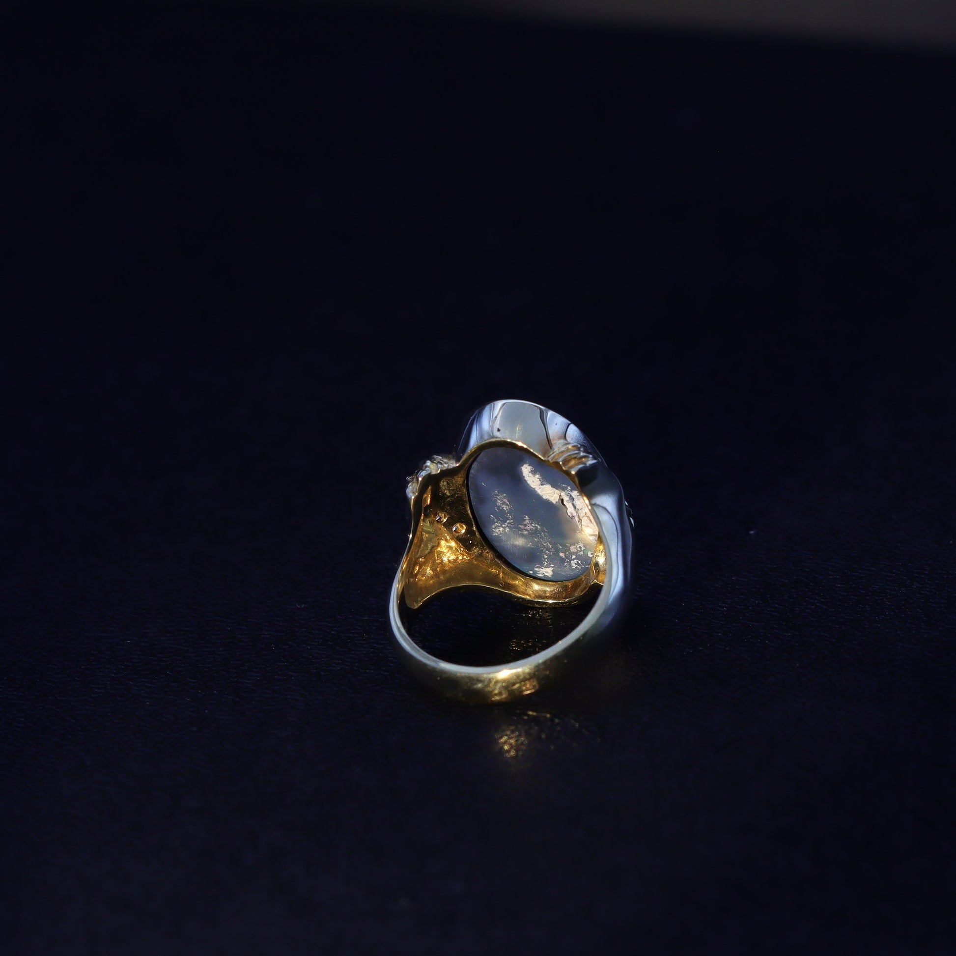 Australian Black Opal 18 karat gold ring 