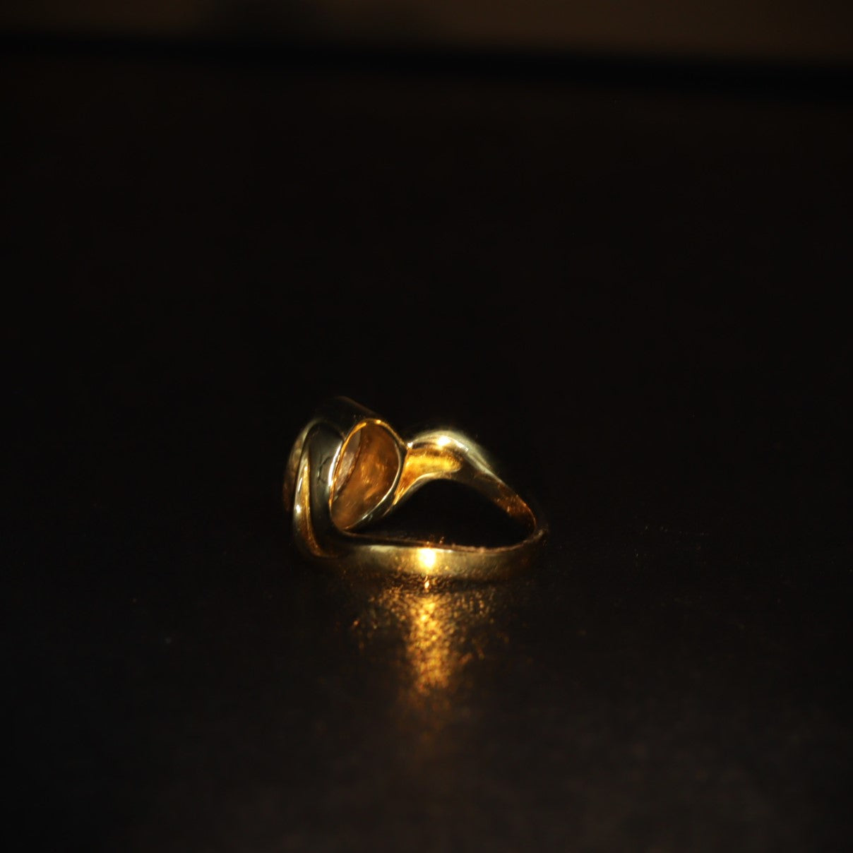 Australian Black Opal 18 karat gold ring 