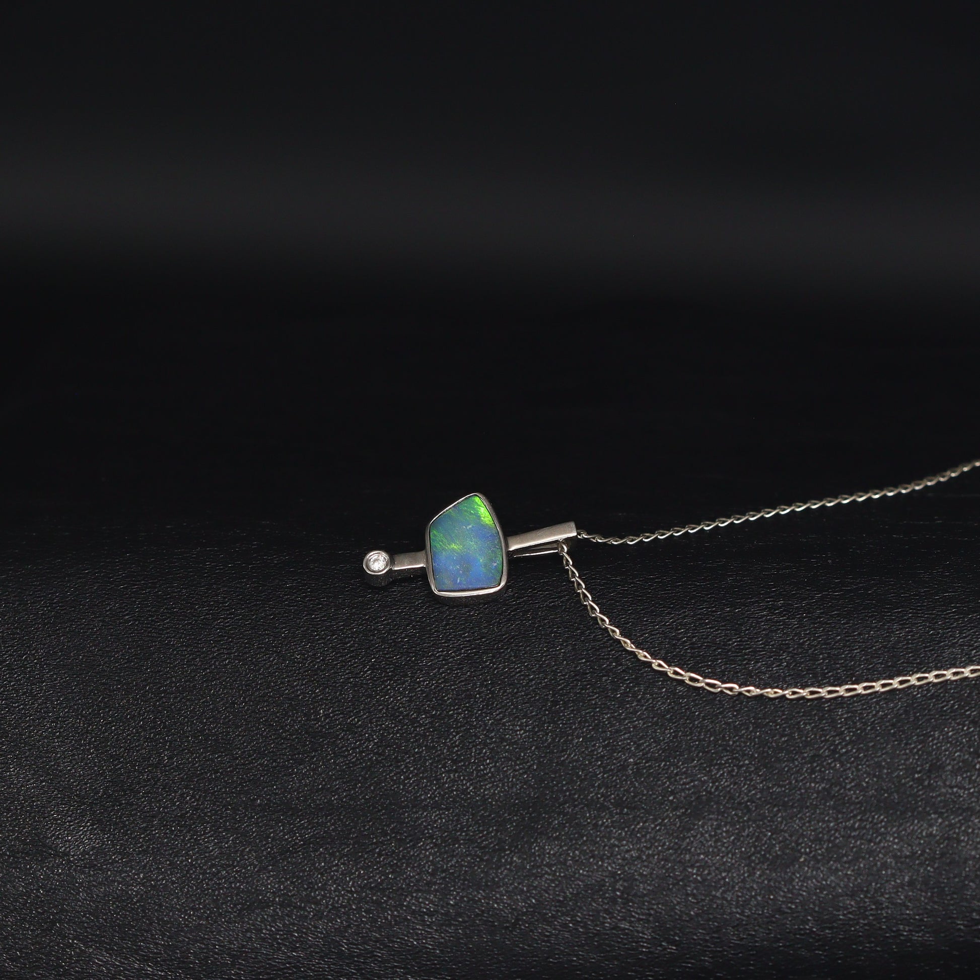 Opal Doublet Pendant – Sterling Silver, 8×13mm, Green Flash 2625