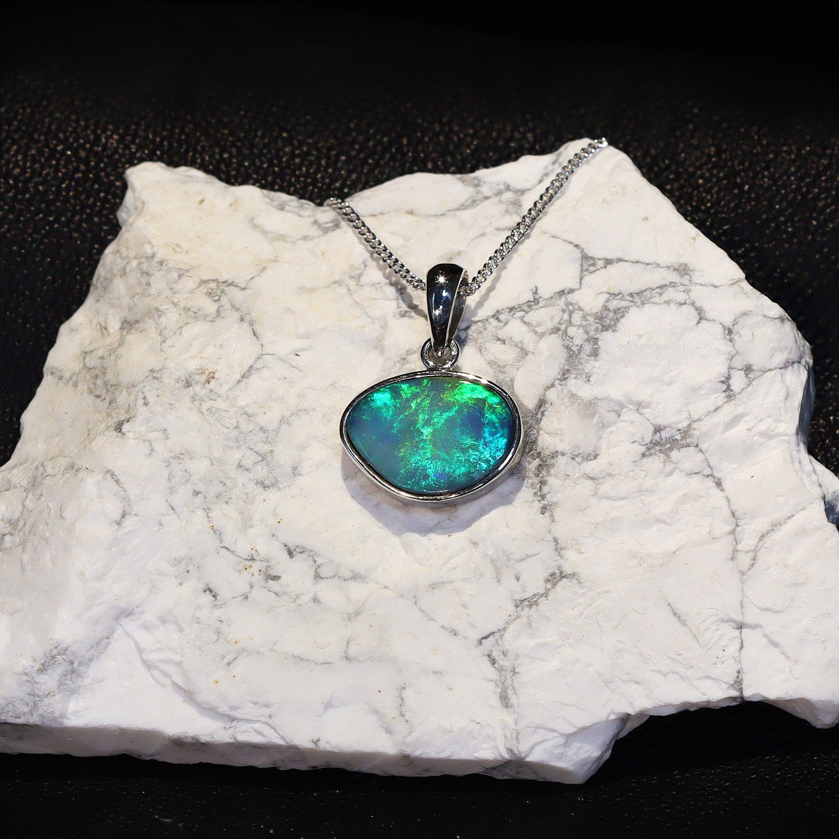 Opal Doublet Pendant – Sterling Silver, 12×15mm, Green Broadflash 2626