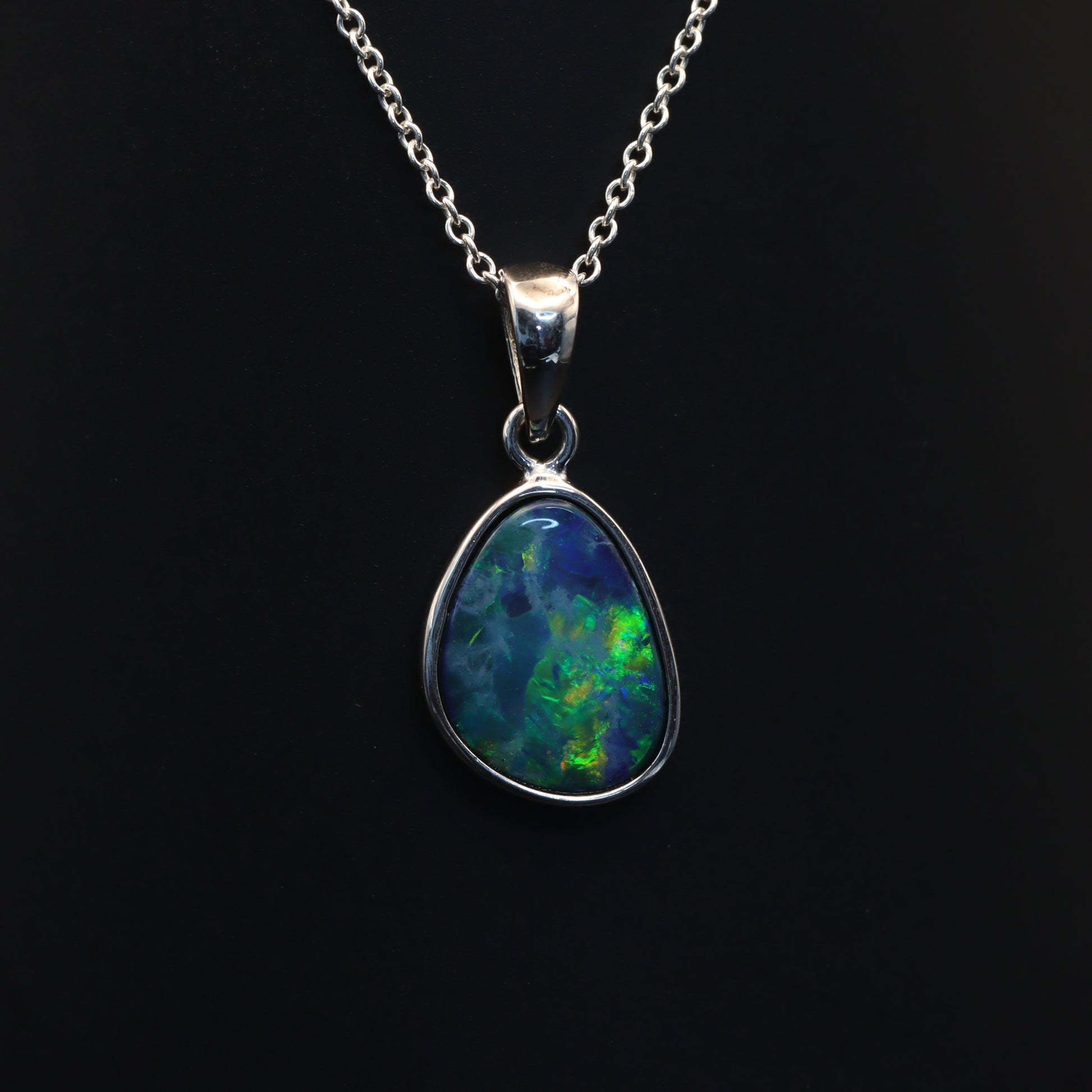 Opal Doublet Pendant – Sterling Silver, 12×10mm, Green & Blue Flash 2632