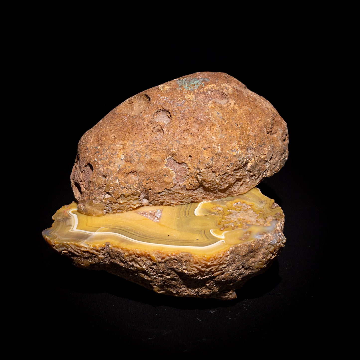 Australian Agate Specimen – Agate Creek, North Queensland