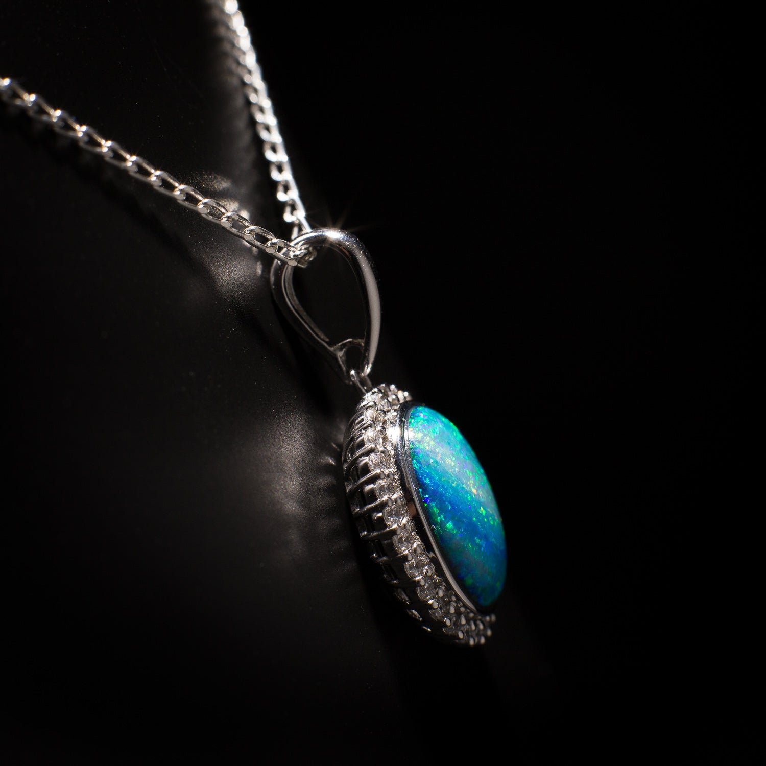 Australian Opal doublet pendant - 109